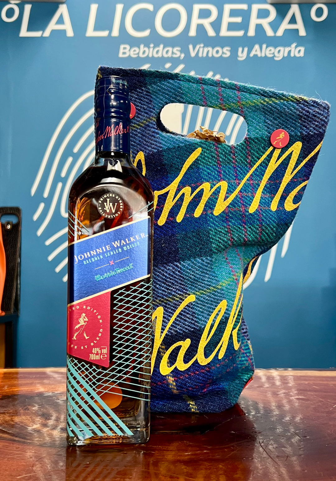 Johnnie Walker x Harris Tweed, Exclusive Blended Scotch - 700ml