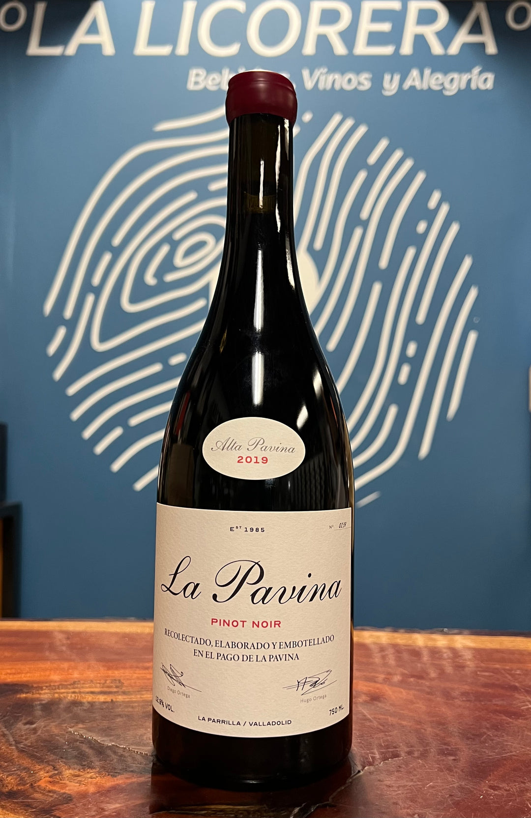 Alta Pavina Pinot Noir Reserva La Familia