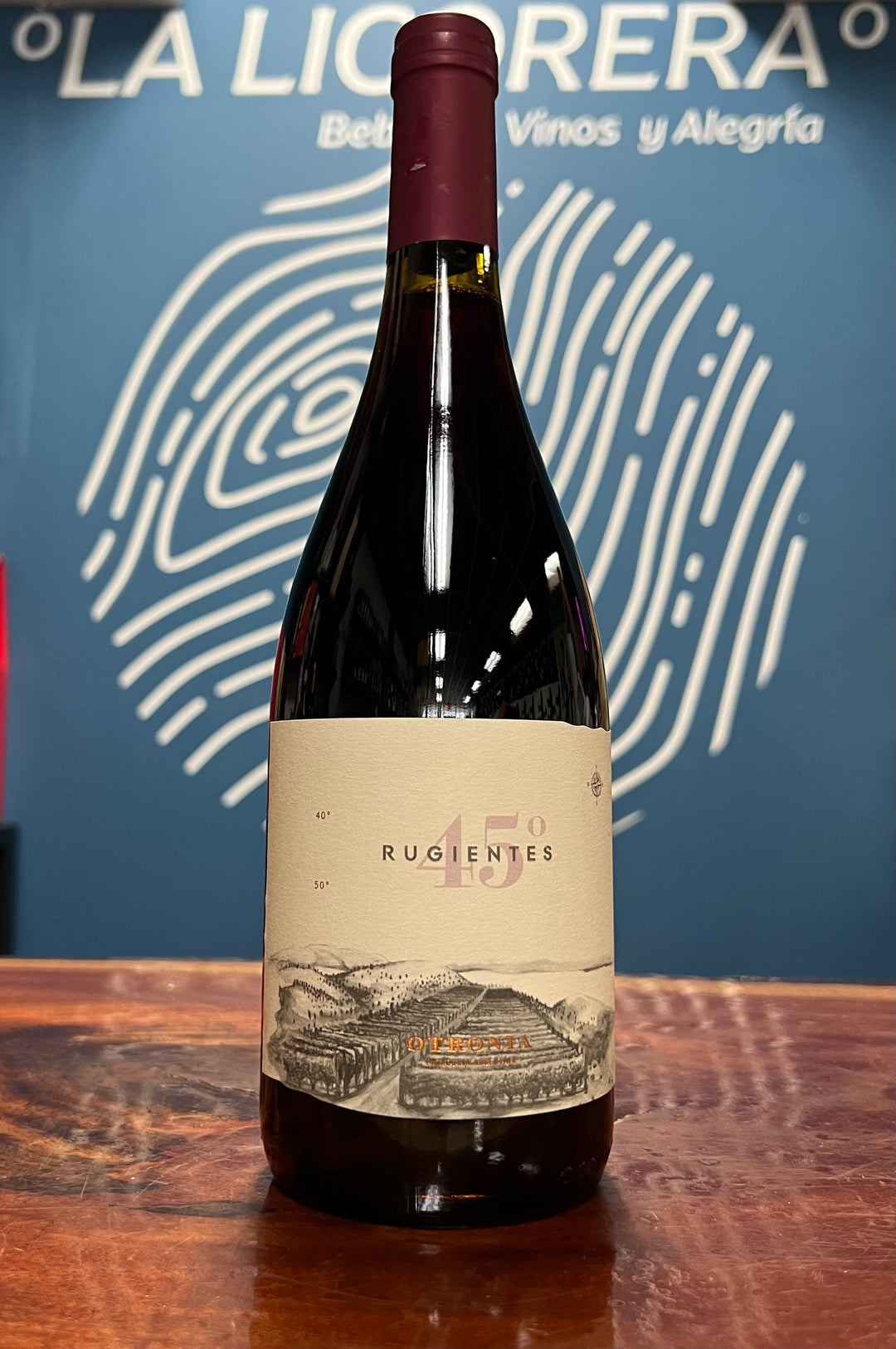 45 Rugientes Pinot Noir 2018 Vino