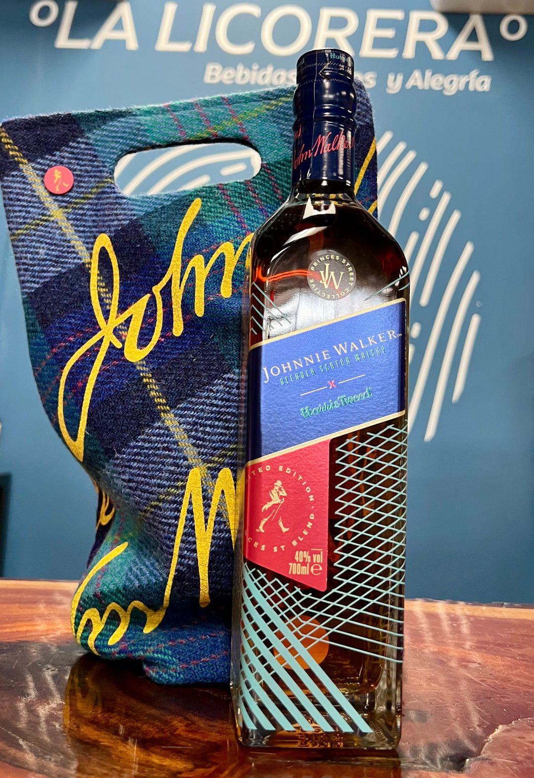 Johnnie Walker x Harris Tweed, Exclusive Blended Scotch - 700ml